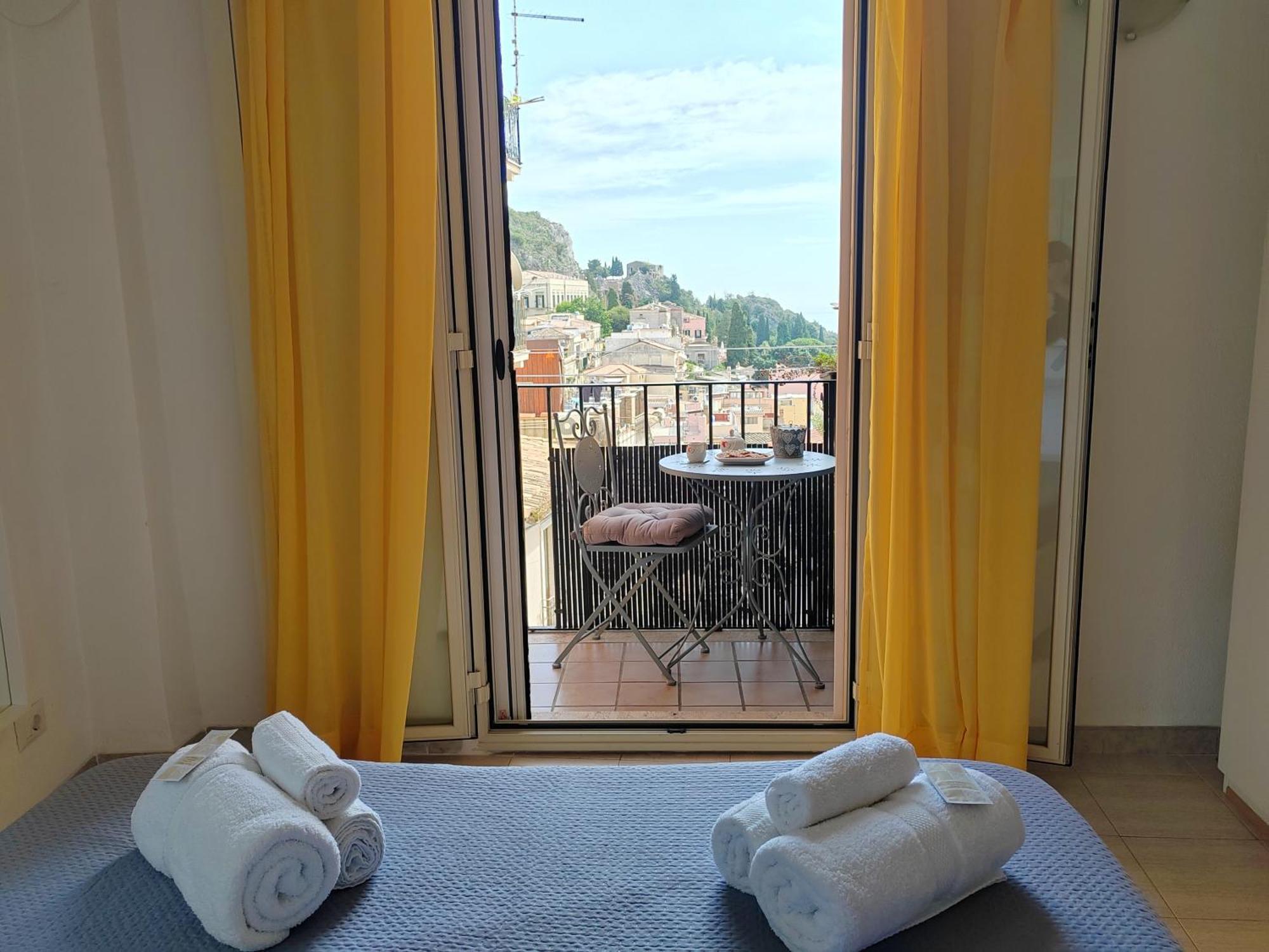 Casa Cesare - City Centre & Sea View Taormina Exterior photo